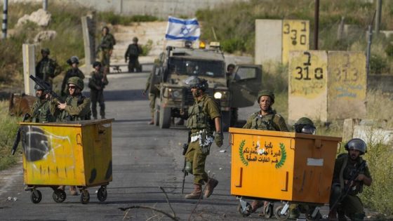 الاحتلال يفرض إغلاقا على الضفة الغربية