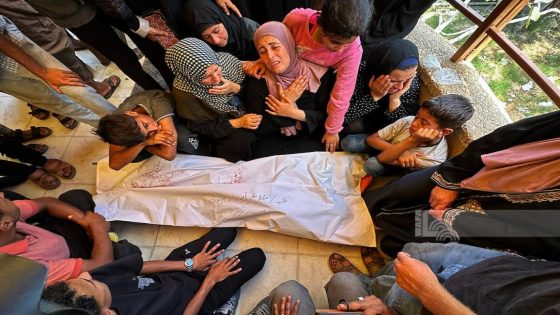 الاحتلال يستهدف منتظري المساعدات في غزة: 17 شهيدا اليوم وارتفاع حصيلة “ضحايا لقمة العيش” إلى 467 شهيدا