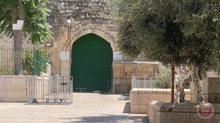 حالة الطوارئ في القدس-الأقصى والقيامة مغلقان وأسواق خالية