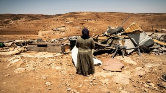 إصابة مواطنة في هجوم للمستوطنين على مسافر يطا