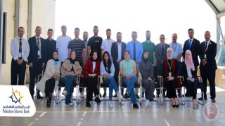 البنك الإسلامي الفلسطيني يستضيف وفداً من كلية الذكاء الاصطناعي وعلم البيانات في الجامعة العربية الأمريكية