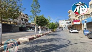 بالصور / الإضراب الشامل يعم مدينة الظاهرية جنوب الخليل حدادا على روح الشهيد طلول