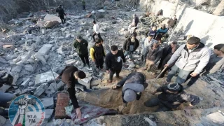 مجزرة جديدة: 12 شهيدا في قصف على دير البلح