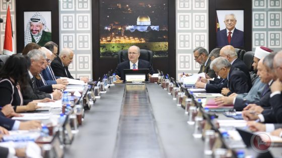الحكومة: اتصالات مكثفة لاستعادة أموال المقاصة لضمان استمرار مؤسسات الدولة