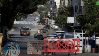 الاحتلال يعتقل مواطنين من مدينة نابلس وبلاطة شرقا