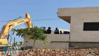 الاحتلال يشرع بهدم منزل في خربثا المصباح غرب رام الله