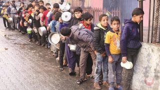 الدفاع المدني بغزة: 2.3 مليون شخص بلا خبز