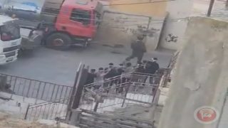 حملة إعتقالات في مخيم الفوار