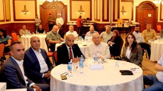 السياحة والاثار والعمل شركاء في تعريف القطاع السياحي بالبرامج الخاصة بالعمال