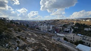 الطقس: أجواء غائمة وانخفاض يطرأ على درجات الحرارة