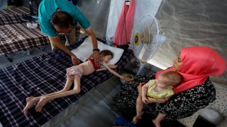 18 وفاة خلال 24 ساعة بسبب الجوع في غزة