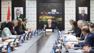 مصطفى: نتابع تحصيل 8.2 مليارات شيقل المحتجزة