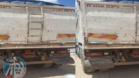 إرجاع ثلاث شاحنات إسرائيلية محملة بنفايات وإطارات مستعملة إلى أراضي الـ48