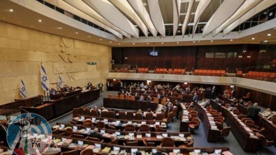 إسرائيل تقر مشروع قانون يمنع توظيف المعلمين الذين درسوا في جامعات فلسطينية