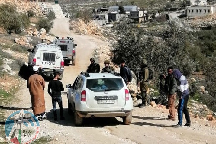 الاحتلال يخطر بوقف العمل في منشآت سكنية في الأغوار الشمالية