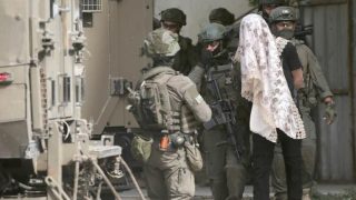 اسرائيل: اعتقال شابين من رام الله كانا في طريقهما لتنفيذ عملية