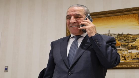 الشيخ يبحث مع وزير الخارجية العماني مستجدات الأوضاع في فلسطين