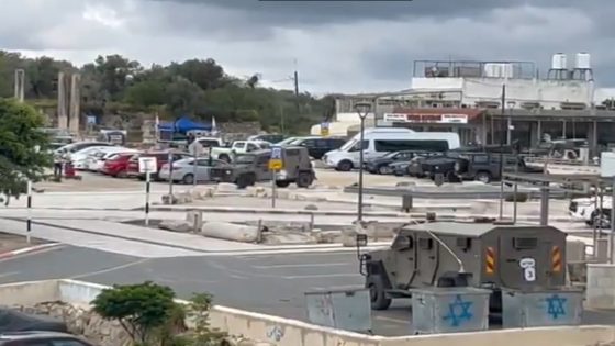 الاحتلال يغلق محلات تجارية في سبسطية