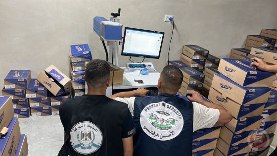 الخليل.. الوقائي يضبط معملا لتزوير المعسل وتحذيرات من مخاطره الصحية (صور)