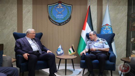جامعة القدس وجهاز الشرطة يبحثان سبل تعزيز التعاون المشترك