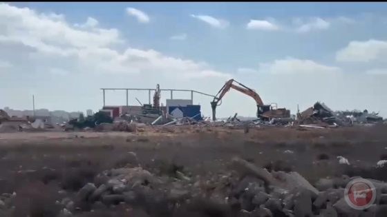 الاحتلال يشن حملة هدم واسعة في بلدة رافات شمال غرب القدس
