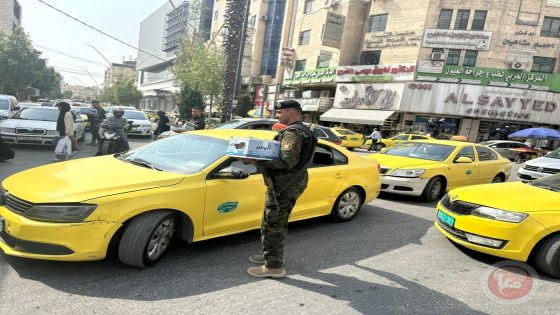 الامن الوطني يوزيع مياه الشرب على المواطنين في ظل الأجواء الحارة