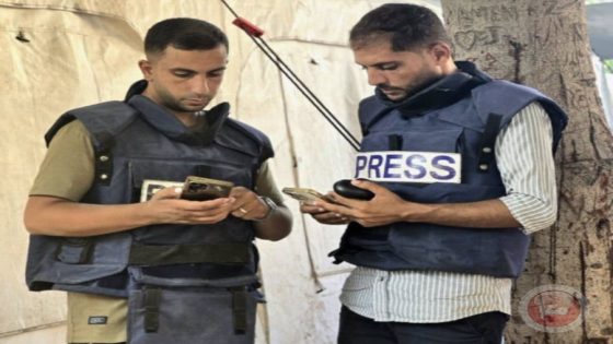 اغتيال خمسة صحافيين بينهم مراسلي الجزيرة انس الشريف ومحمد قريقع