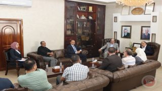 بلدية الخليل تستقبل مستشار الصندوق العربي للإنماء الاقتصادي والاجتماعي