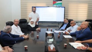 بلدية الخليل تعقد اجتماعا لمناقشة وتوقيع خطة معالجة ربو المناشير المحدثة