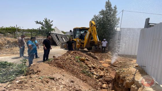 الوقائي وسلطة المياه يضبطان 3 سرقات على خط المياه في حلحول