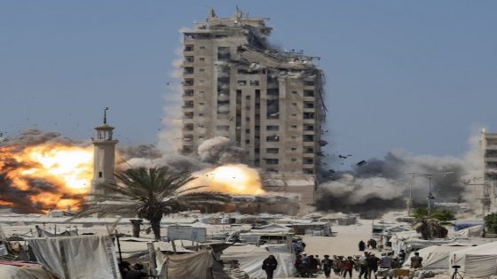 شهداء ومصابون وقصف اسرائيلي عنيف على مدينة غزة