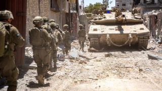 استعدادا لاحتلال مدينة غزة- الجيش الاسرائيلي يمنح جنوده النظاميين قسطا من الراحة