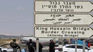 الاحتلال يغلق معبر الكرامة أمام حركة المسافرين القادمين