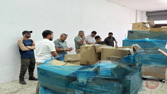 الوقائي يضبط مخزناً يحوي مواد طبية وعصائر منتهية الصلاحية في حلحول