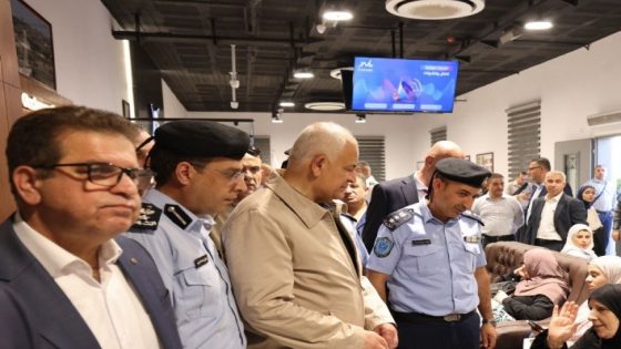وزير الداخلية يجري جولة ميدانية لاستراحة المسافرين ومرافقها في أريحا