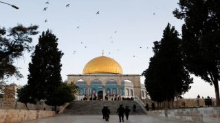 معهد أريج: سياسات التهويد بالقدس من السيطرة المكانية إلى طمس الهوية عبر التسمية