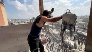 بريطانيا تدعو لمحاكمة المسؤولين عن قتل الصحفيين بغزة