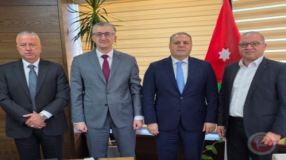 رجال اعمال يبحثون مع السفير الأردني زيادة التبادل التجاري بين الأردن وفلسطين