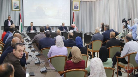 في يوم المعلم العالمي.. مشاركون يؤكدون أهمية حماية المعلمين الفلسطينيين وصون رسالتهم