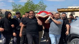 جنين: أهالي الزبابدة يشيعون جثمان الشهيد أبو عيشة