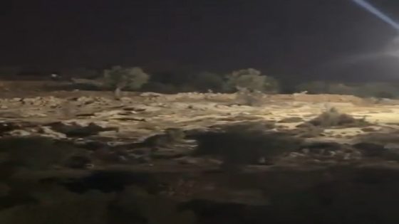 مستوطنون يهاجمون قرية برقا شرق رام الله
