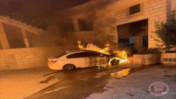 بحماية جيش الاحتلال: المستوطنون يحرقون بلدة دير دبوان برام الله