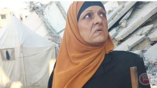 بمساعدة أمريكية وأردنية: اخراج والدة جندي امريكي من غزة