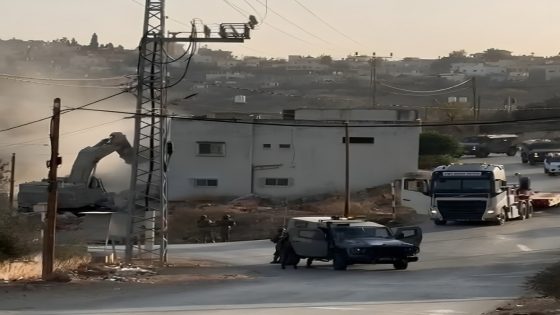 الاحتلال يهدم منزلا في بروقين غرب سلفيت