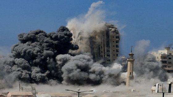 727 يوما للحرب .. عشرات الشهداء والجرحى والاحتلال يحاصر مدينة غزة