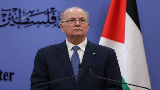 رئيس الوزراء: نساء فلسطين شريكات النضال وبناء مؤسساتنا الوطنية