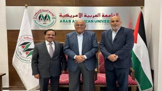 “العربية الأمريكية” و”اللجنة الوطنية للتربية والثقافة” تبحثان التعاون المشترك
