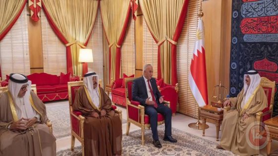 السفير عارف صالح يقدم أوراق اعتماده إلى العاهل البحريني