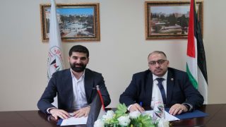 الجامعة العربية الأمريكية توقع مذكرة تفاهم مع شركة ” رويال أكاديمي”