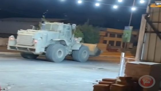 قوات الاحتلال تحتجز 50 مواطنًا خلال اقتحام مخيم الدهيشة جنوب بيت لحم
